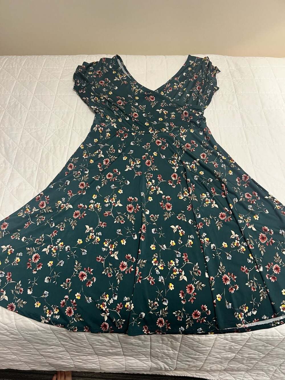 Kaileigh Green Floral V-Neck Cap Sleeve Fit and Flare Dress